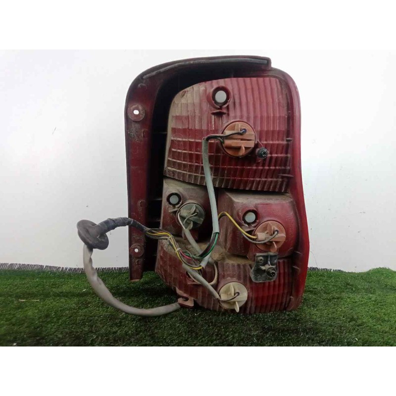 Recambio de piloto trasero izquierdo para kia carnival ii 2.9 crdi cat referencia OEM IAM SINREFERENCIA 02-06 