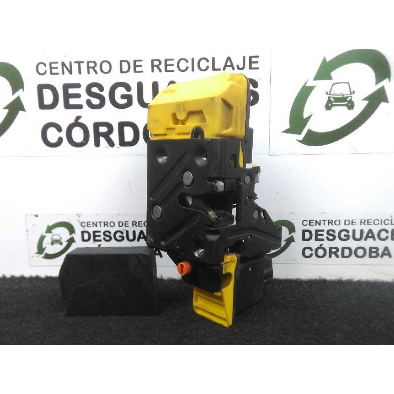 Recambio de cerradura puerta trasera izquierda para volvo v70 familiar 2.4 cat referencia OEM IAM 30663048 6.PINES 