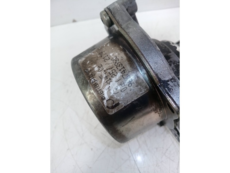Recambio de depresor freno / bomba vacio para peugeot 206 berlina 1.4 hdi referencia OEM IAM 9637413980  