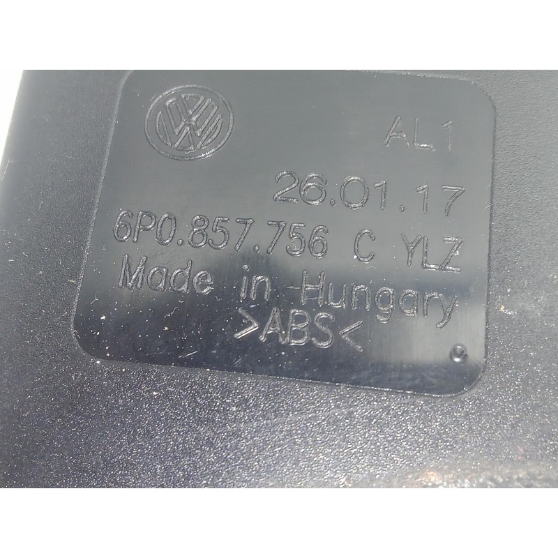 Recambio de enganche cinturon delantero derecho para seat ibiza (6p1) 1.2 tsi referencia OEM IAM 6P0857756C  