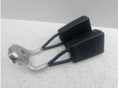 Recambio de enganche cinturon trasero central para seat ibiza (6p1) 1.2 tsi referencia OEM IAM 6R0857739  