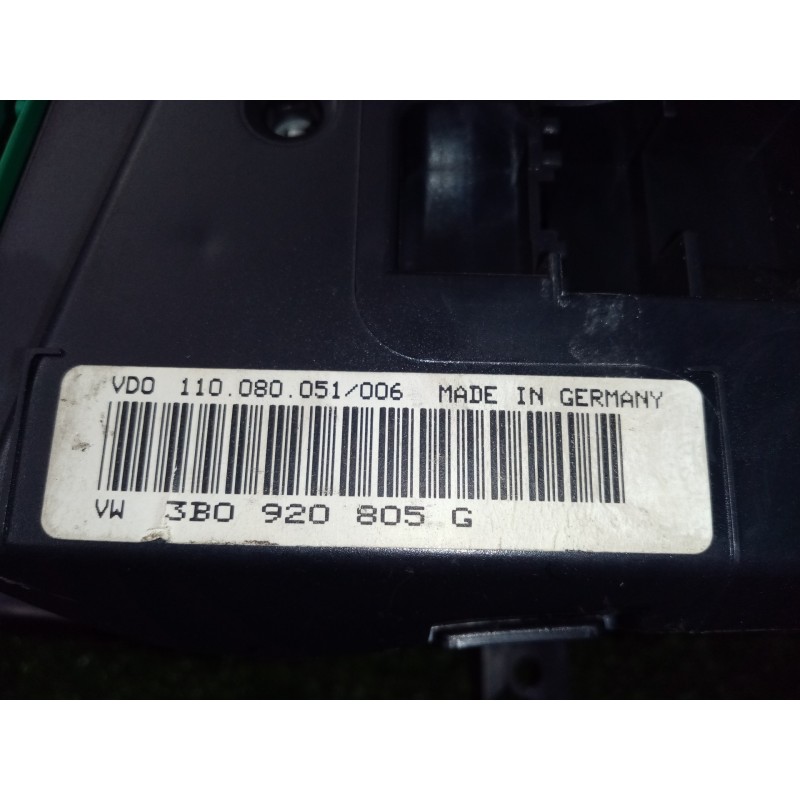 Recambio de cuadro instrumentos para volkswagen passat berlina (3b3) 1.9 tdi referencia OEM IAM 3B0920805G  