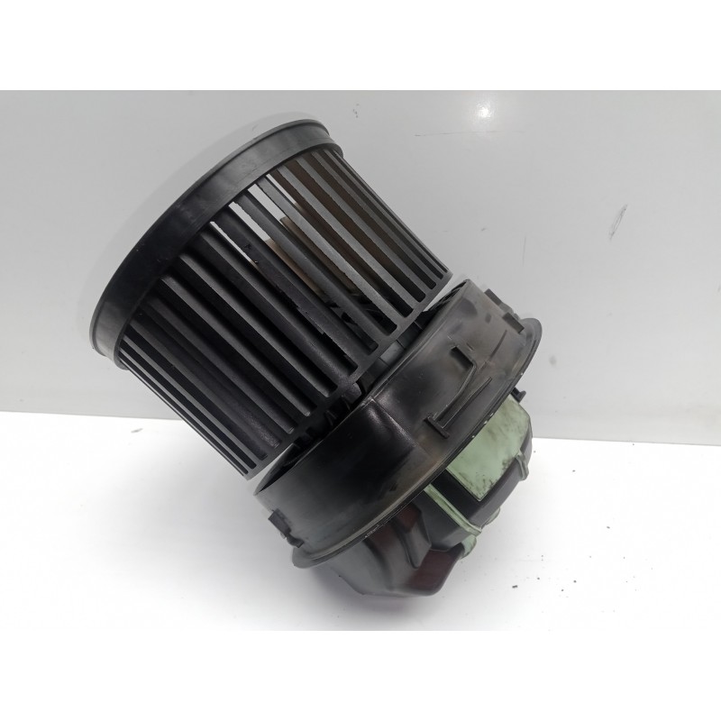 Recambio de motor calefaccion para peugeot 308 1.6 hdi fap referencia OEM IAM T1011131B VALEO 2.PINES