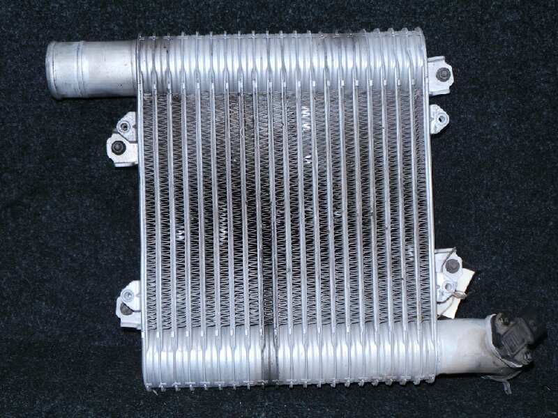 Recambio de intercooler para kia carens 2.0 crdi referencia OEM IAM 2827127360  MANDO