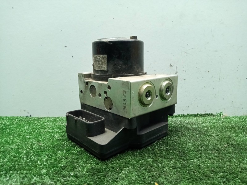 Recambio de abs para kia carens 2.0 turbodiesel cat referencia OEM IAM 5WY7207B-BH601136000-K2FD437A0  