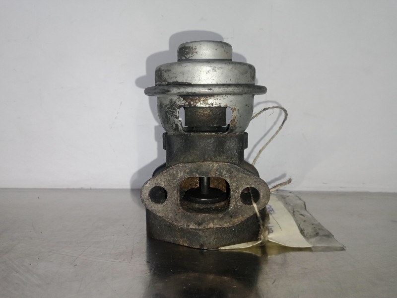 Recambio de valvula egr para opel monterey 3.1 turbodiesel referencia OEM IAM 8970430211-K5T56772  