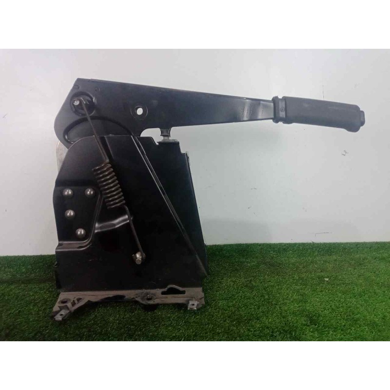 Recambio de palanca freno de mano para iveco daily ka 3.0 diesel cat referencia OEM IAM 504135616  