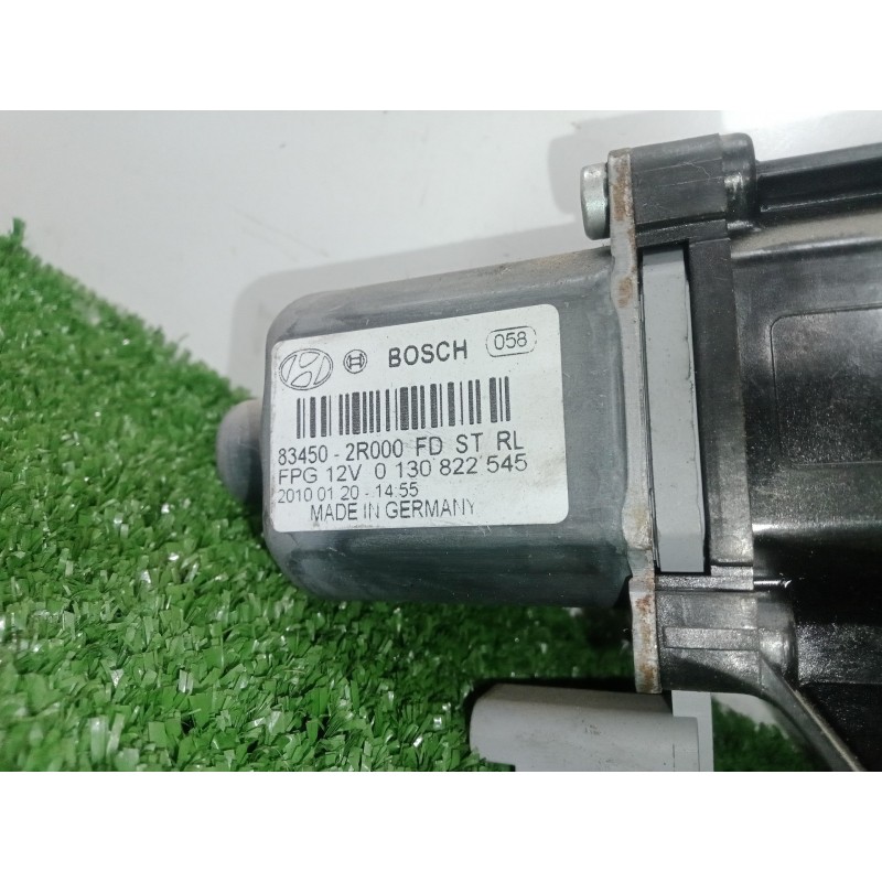 Recambio de motor elevalunas trasero izquierdo para hyundai i30 1.6 crdi cat referencia OEM IAM 834502R000  