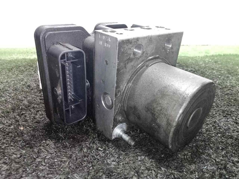 Recambio de abs para iveco daily furgón 2.3 diesel referencia OEM IAM 0265956214-2265106516-0265243239-5801815699 BOSCH 