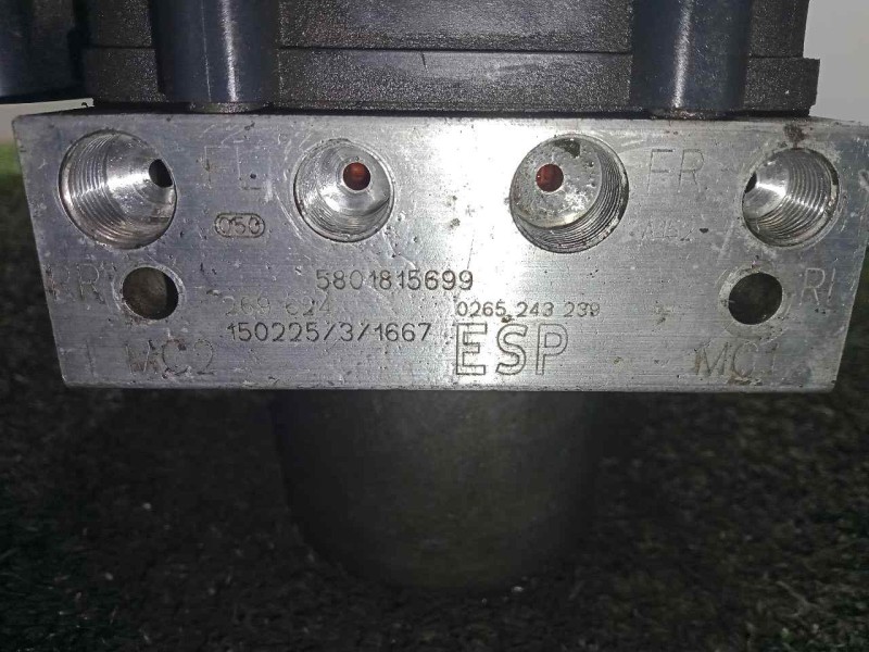Recambio de abs para iveco daily furgón 2.3 diesel referencia OEM IAM 0265956214-2265106516-0265243239-5801815699 BOSCH 