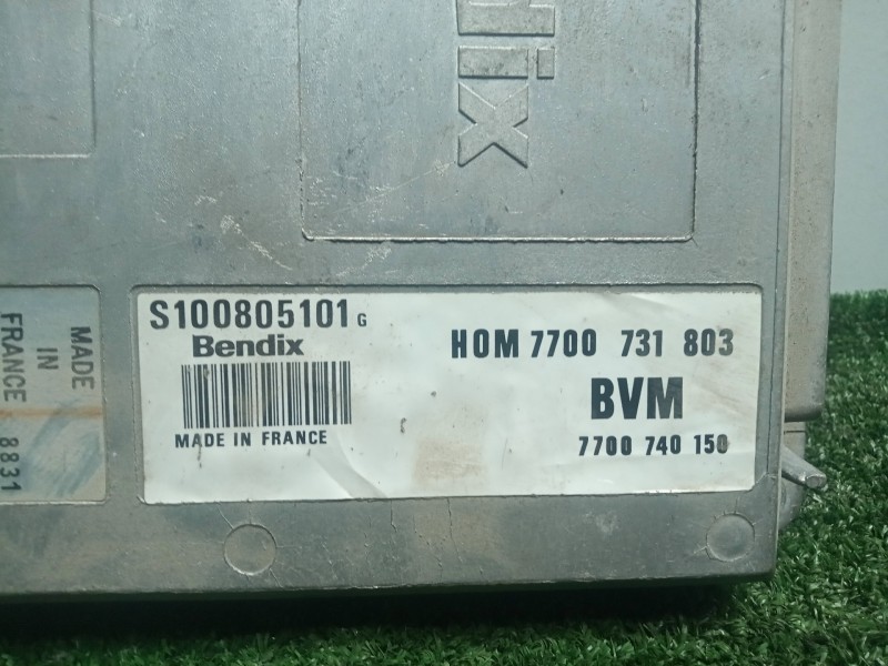 Recambio de centralita motor uce para renault 21 berlina (b/l48) referencia OEM IAM HOM77007318037700740150 156413 S100805101G