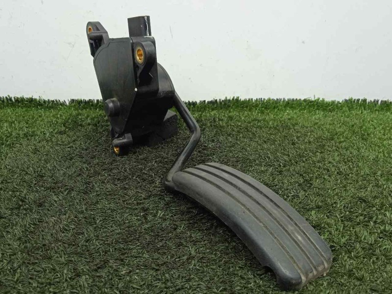 Recambio de potenciometro pedal para renault scenic ii 1.9 dci diesel referencia OEM IAM 8200159647  