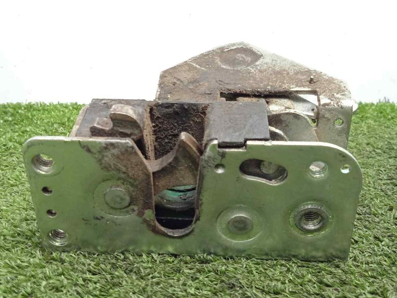 Recambio de cerradura puerta lateral derecha para iveco daily ka 3.0 diesel cat referencia OEM IAM   