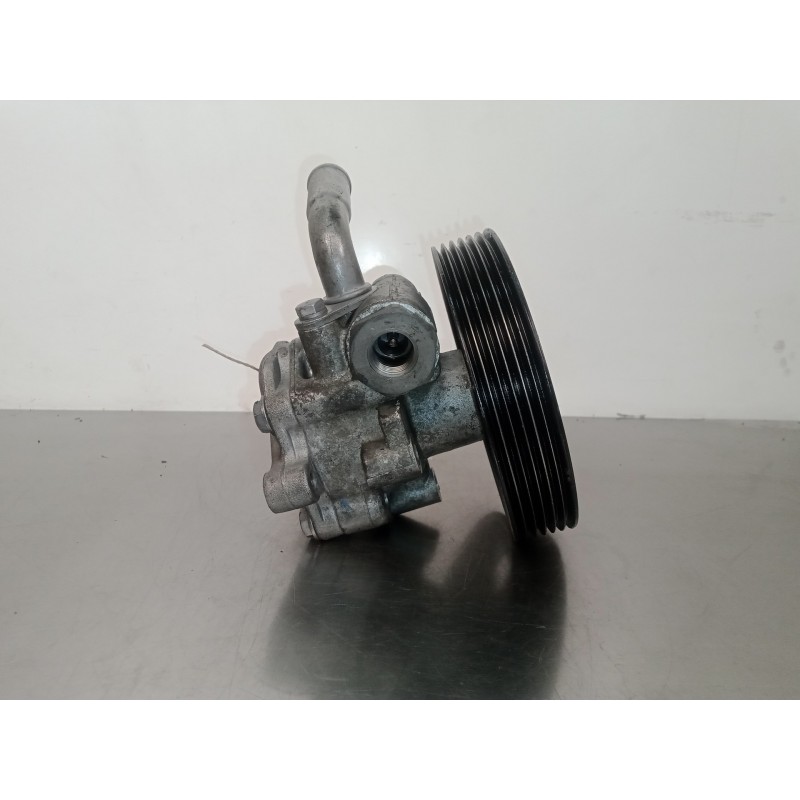 Recambio de bomba direccion para ford fiesta (cbk) 1.4 tdci cat referencia OEM IAM 2S6C3A696DD  