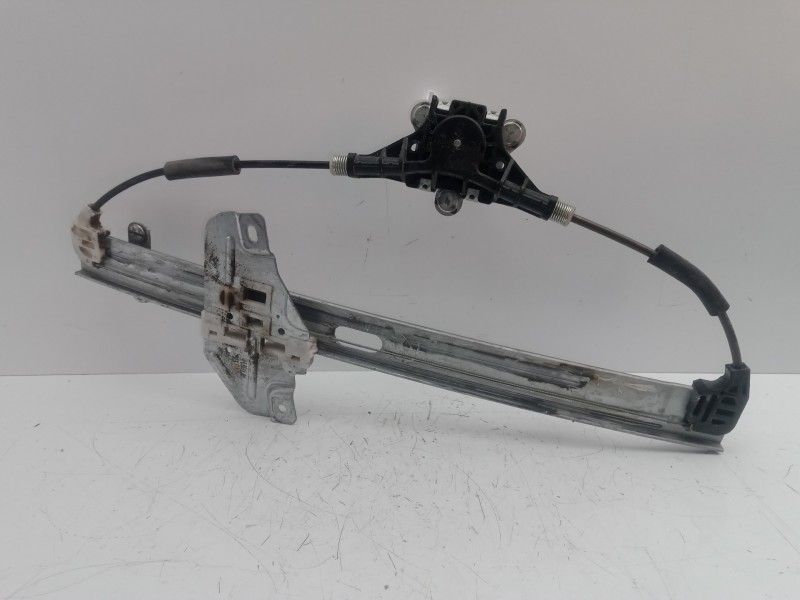 Recambio de elevalunas trasero izquierdo para kia rio 1.2 cat referencia OEM IAM  SIN MOTOR 