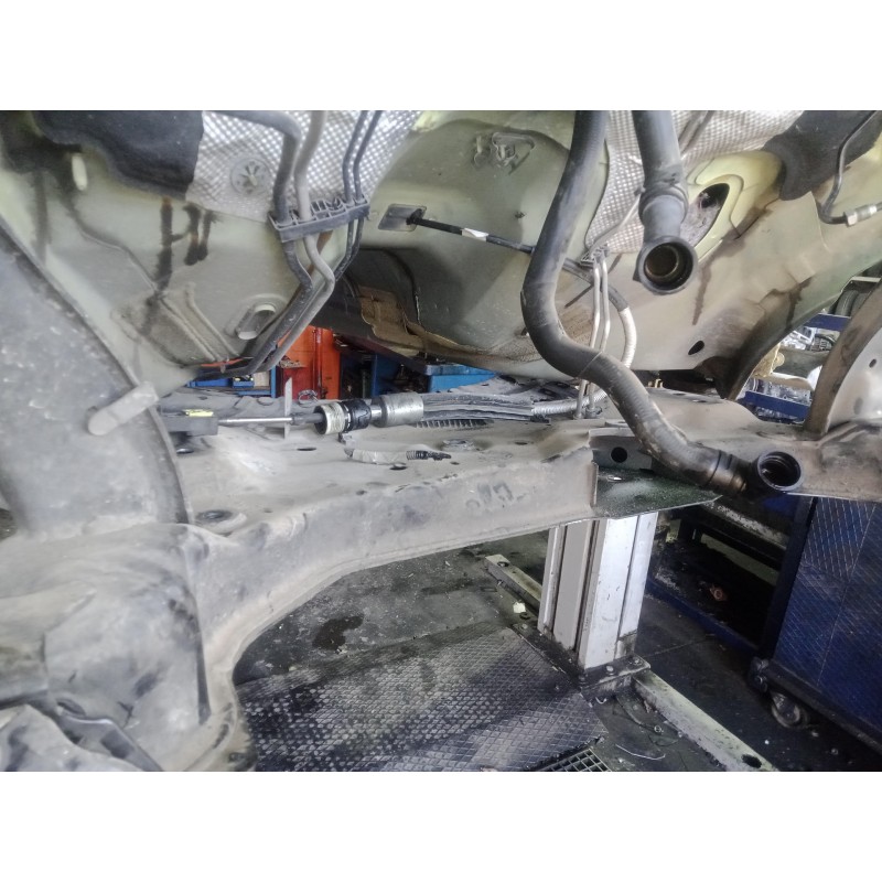 Recambio de puente delantero para ford c-max 2.0 tdci cat referencia OEM IAM   