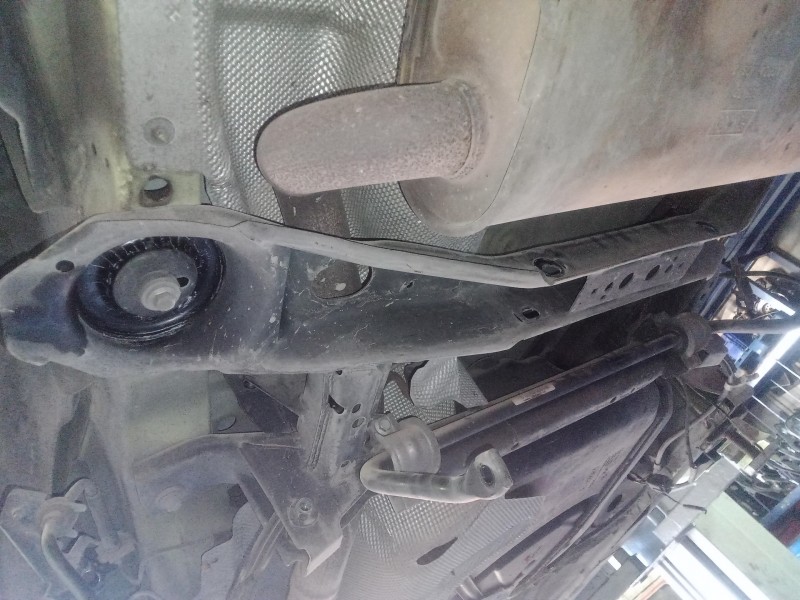 Recambio de puente trasero para ford c-max 2.0 tdci cat referencia OEM IAM   