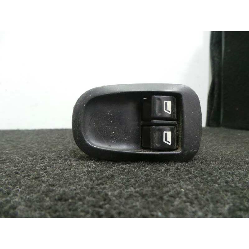 Recambio de mando elevalunas delantero izquierdo para peugeot 206 berlina 1.4 hdi referencia OEM IAM   6 PINES