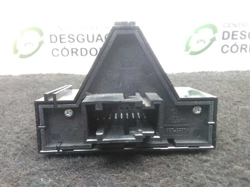 Recambio de warning para opel corsa d 1.3 16v cdti referencia OEM IAM 13189529  
