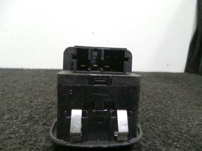 Recambio de mando elevalunas delantero izquierdo para peugeot 206 berlina 1.4 hdi referencia OEM IAM   6 PINES