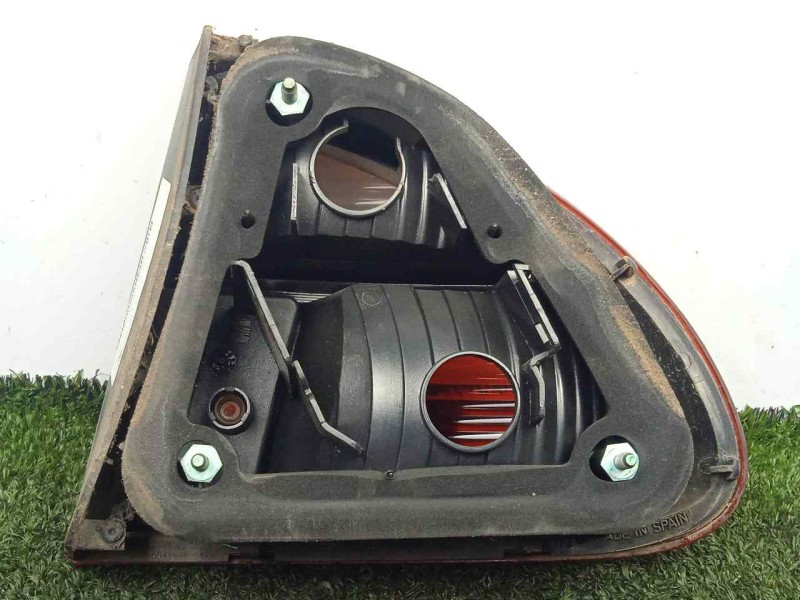 Recambio de piloto trasero izquierdo para seat leon (1m1) 1.9 tdi referencia OEM IAM  EXTERIOR FISURADO