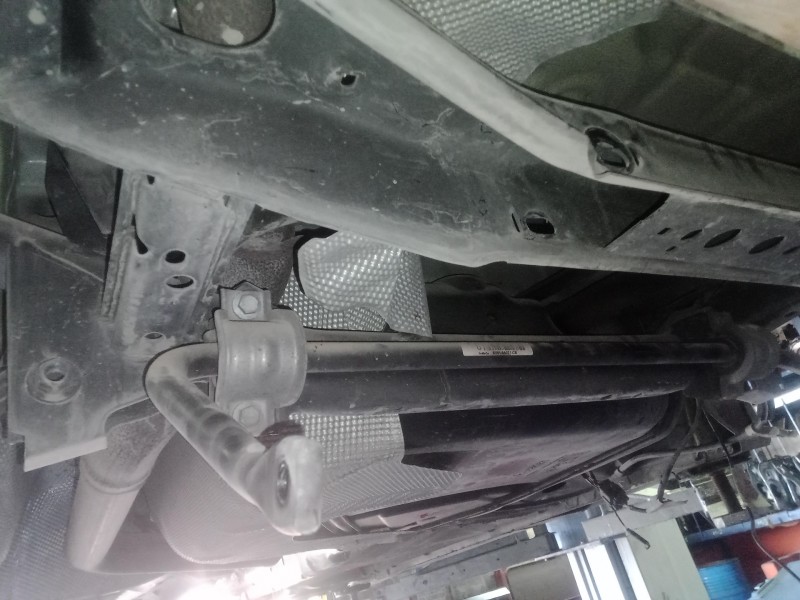 Recambio de barra estabilizadora trasera para ford c-max 2.0 tdci cat referencia OEM IAM   