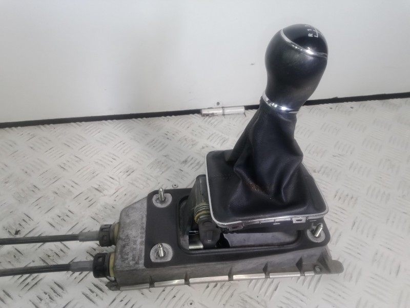 Recambio de palanca cambio para seat ibiza (6p1) 1.2 tsi referencia OEM IAM 600711061E  