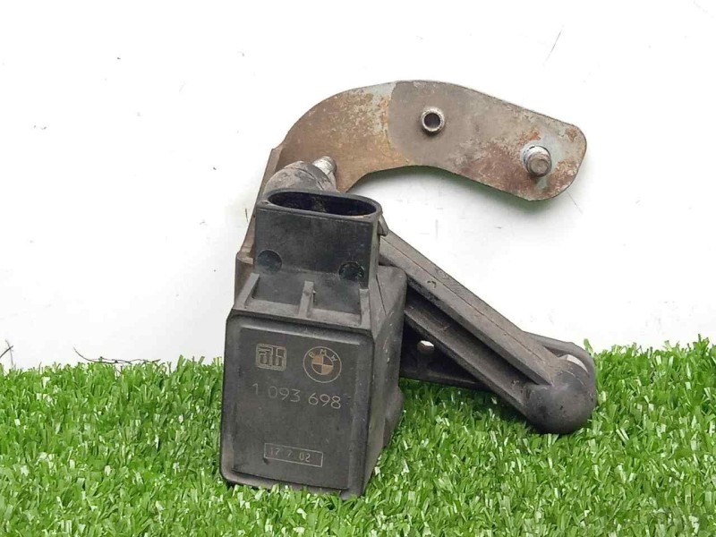 Recambio de regulador faros para bmw serie 7 (e65/e66) 3.0 turbodiesel cat referencia OEM IAM 1093698  