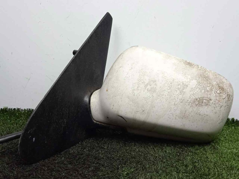 Recambio de retrovisor izquierdo para volkswagen polo berlina (6n1) 1.0 referencia OEM IAM  95-00 - MANUAL BLANCO