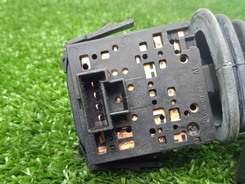 Recambio de mando luces para opel meriva 1.7 16v cdti cat referencia OEM IAM 09185415 4.PIN 