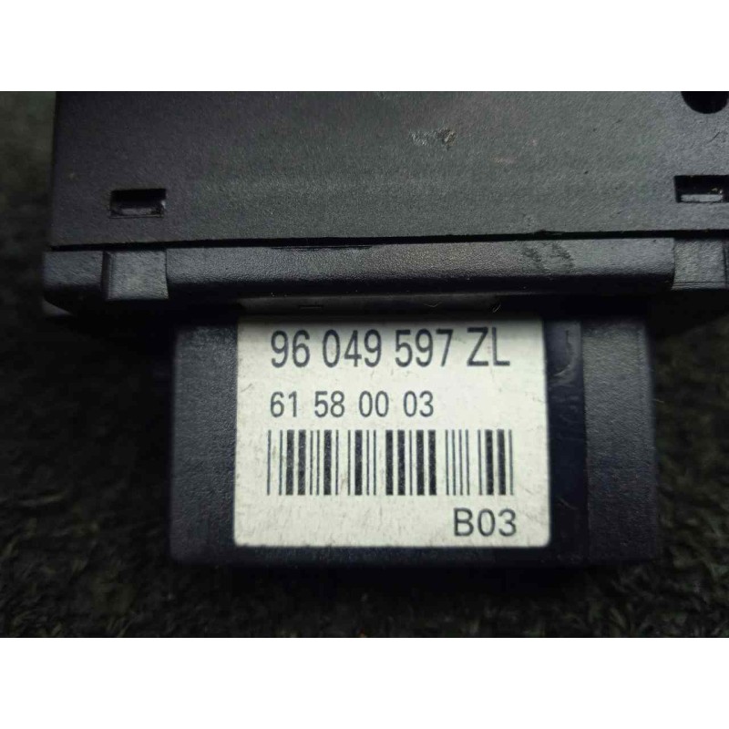 Recambio de mando limpia para peugeot 206 berlina 1.9 diesel referencia OEM IAM 96049597ZL NEIMAN 9.PIN