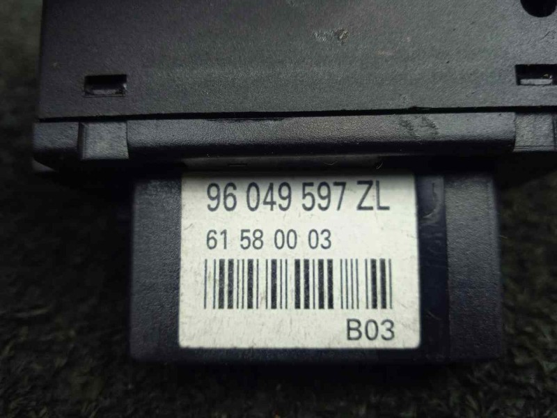 Recambio de mando limpia para peugeot 206 berlina 1.9 diesel referencia OEM IAM 96049597ZL NEIMAN 9.PIN