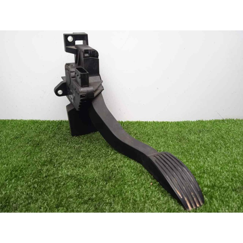 Recambio de potenciometro pedal para iveco daily furgón 2.3 diesel referencia OEM IAM 5801333490  