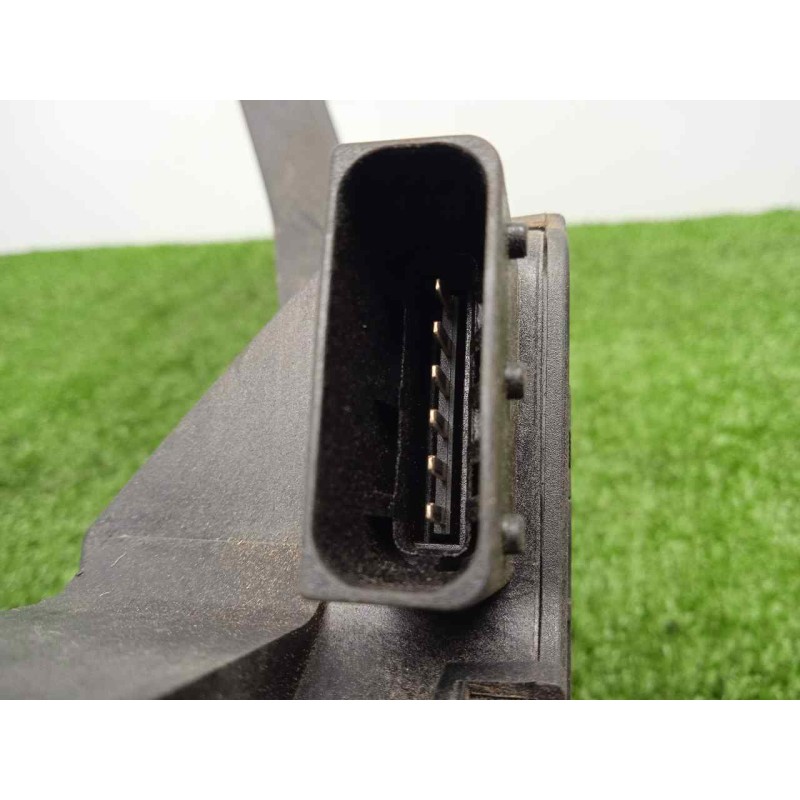 Recambio de potenciometro pedal para iveco daily furgón 2.3 diesel referencia OEM IAM 5801333490  