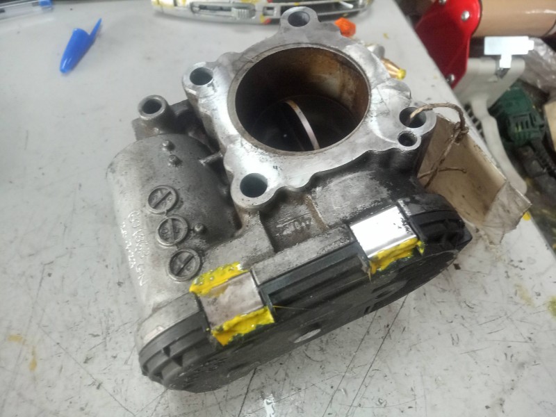 Recambio de caja mariposa para nissan qashqai (j10) 2.0 dci turbodiesel cat referencia OEM IAM 8200330810F-8200330812  