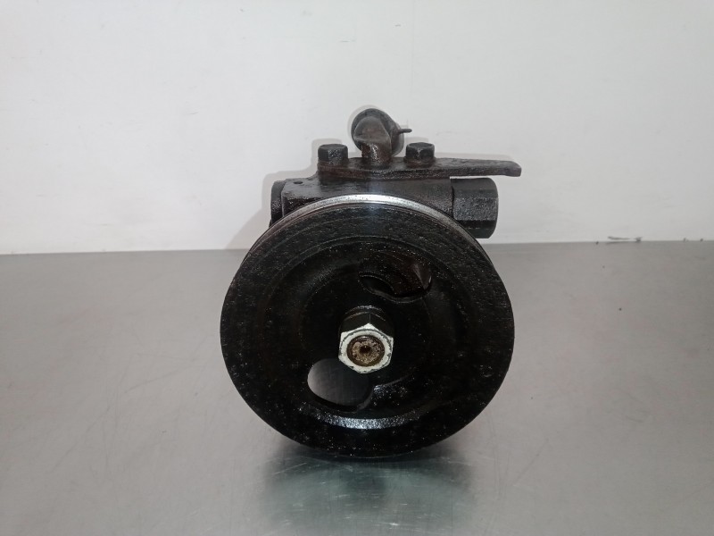 Recambio de bomba servodireccion para hyundai h 100 2.5 diesel referencia OEM IAM 5710043003-YS7E30  