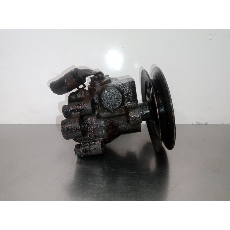 Recambio de bomba servodireccion para hyundai h 100 2.5 diesel referencia OEM IAM 5710043003-YS7E30  