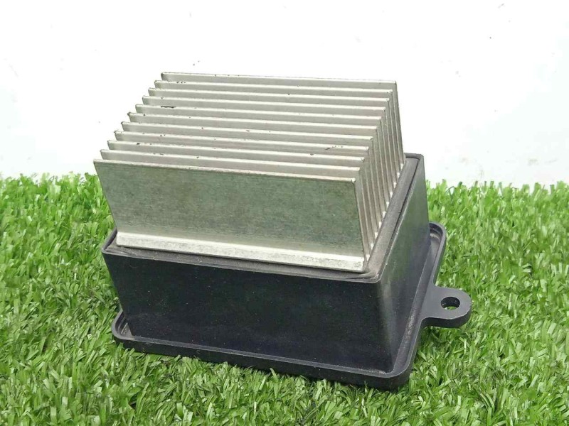 Recambio de resistencia calefaccion para iveco daily furgón 2.3 diesel referencia OEM IAM 5HL351333311-8053593892751  