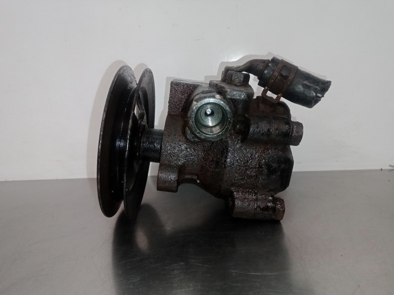 Recambio de bomba servodireccion para hyundai h 100 2.5 diesel referencia OEM IAM 5710043003-YS7E30  