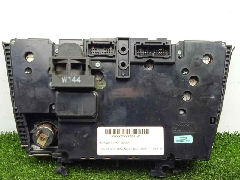Recambio de mando climatizador para volvo s60 berlina 2.4 diesel cat referencia OEM IAM 8682930-02W02E  