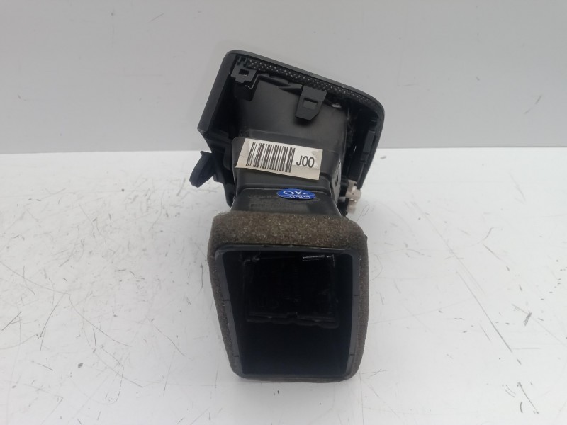 Recambio de aireador delantero derecho para kia rio 1.2 cat referencia OEM IAM 974901WAA0  