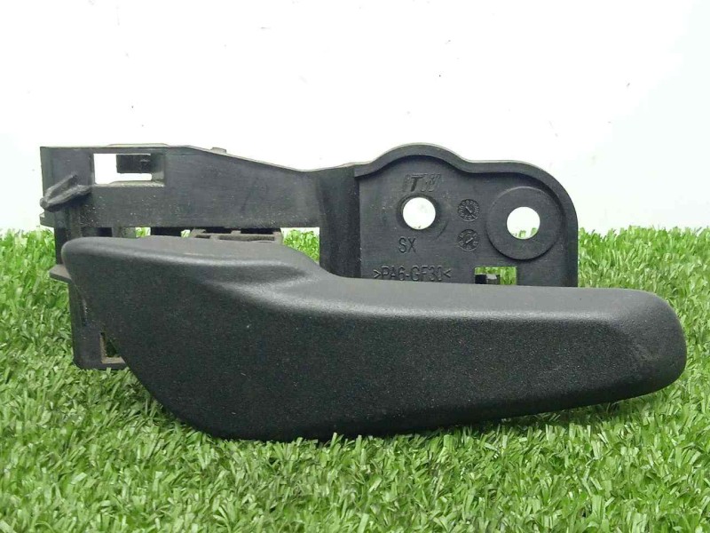 Recambio de maneta interior delantera izquierda para iveco daily furgón 2.3 diesel referencia OEM IAM   