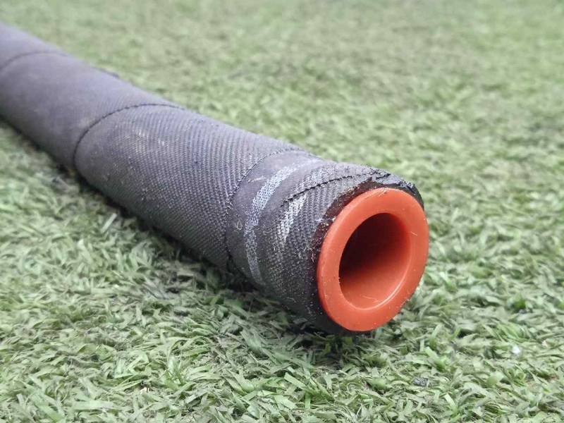 Recambio de tubo presion direccion asistida para iveco daily ka 3.0 diesel cat referencia OEM IAM 504086210  