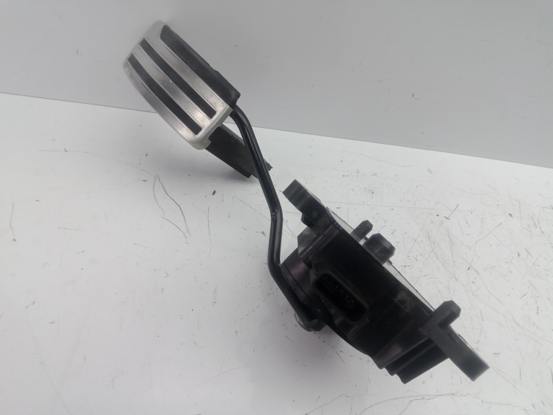 Recambio de potenciometro pedal para nissan qashqai (j10) 2.0 16v cat referencia OEM IAM 2589B10100 6.PINES 