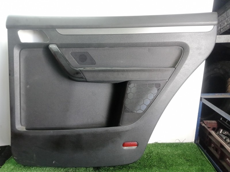 Recambio de guarnecido puerta trasera derecha para volkswagen touran (1t1) 1.9 tdi referencia OEM IAM 1T0867212022R  