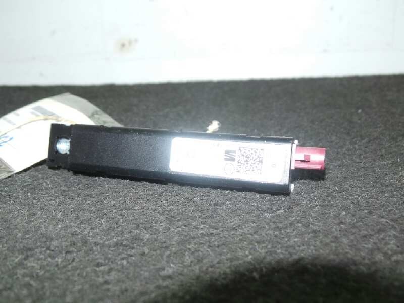 Recambio de antena para seat leon sc (5f5) 1.4 16v tsi referencia OEM IAM 5F4035225A AMPLIFICADOR ANTENA 