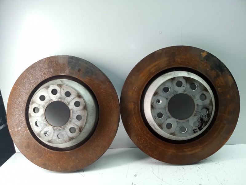 Recambio de disco freno trasero para seat leon (5f1) 2.0 16v tsi referencia OEM IAM 3379  