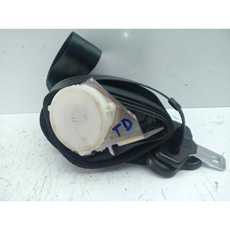 Recambio de cinturon seguridad trasero derecho para ford fiesta (ccn) 1.25 16v cat referencia OEM IAM 8V51A611B68AK  