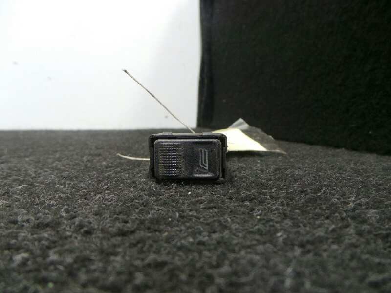 Recambio de mando elevalunas delantero izquierdo para audi 80 avant 1.9 tdi referencia OEM IAM   5 PINES