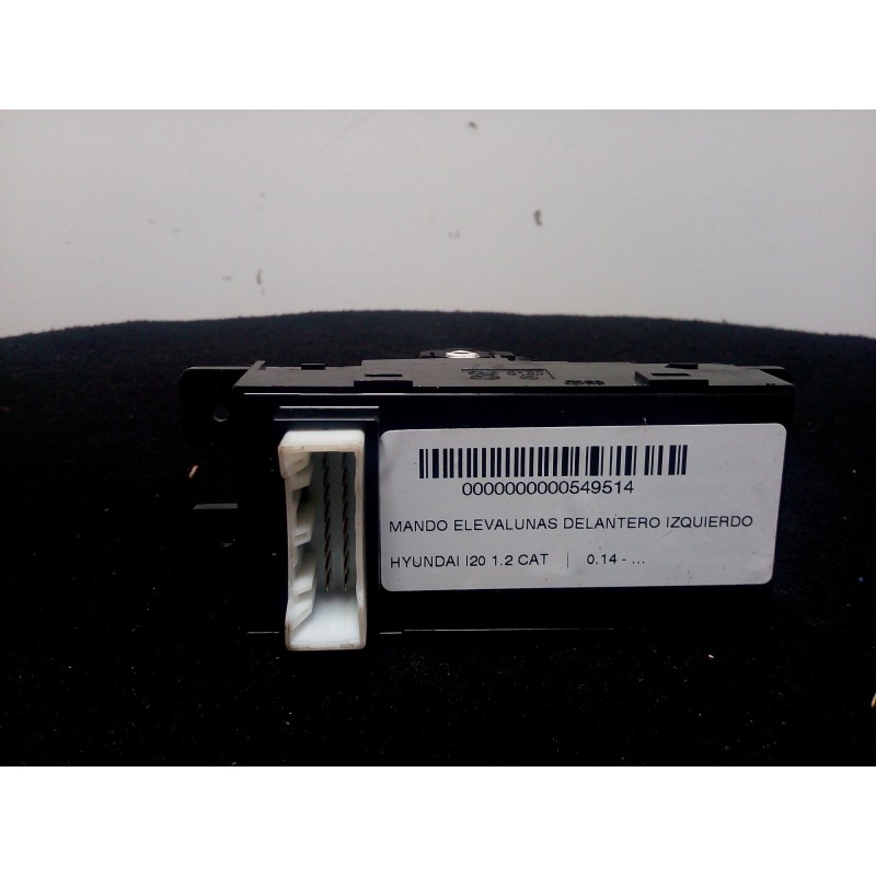 Recambio de mando elevalunas delantero izquierdo para hyundai i20 1.2 cat referencia OEM IAM 93570C8041  